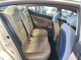 Hyundai Elantra 2.0l Se, снимка 10