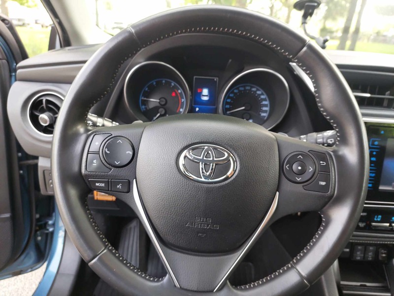 Toyota Auris 1, 2i 116ps EURO 6B, снимка 10 - Автомобили и джипове - 46536528