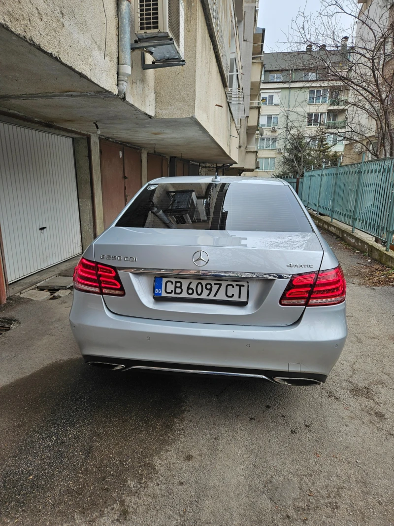 Mercedes-Benz E 250 2.5 CDi Bluetec, снимка 5 - Автомобили и джипове - 49138669