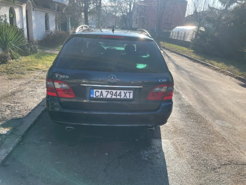 Mercedes-Benz E 320, снимка 4 - Автомобили и джипове - 49200430