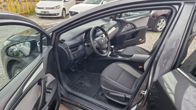 Toyota Avensis 2.0 D-4D EUR.6, снимка 9 - Автомобили и джипове - 50217426