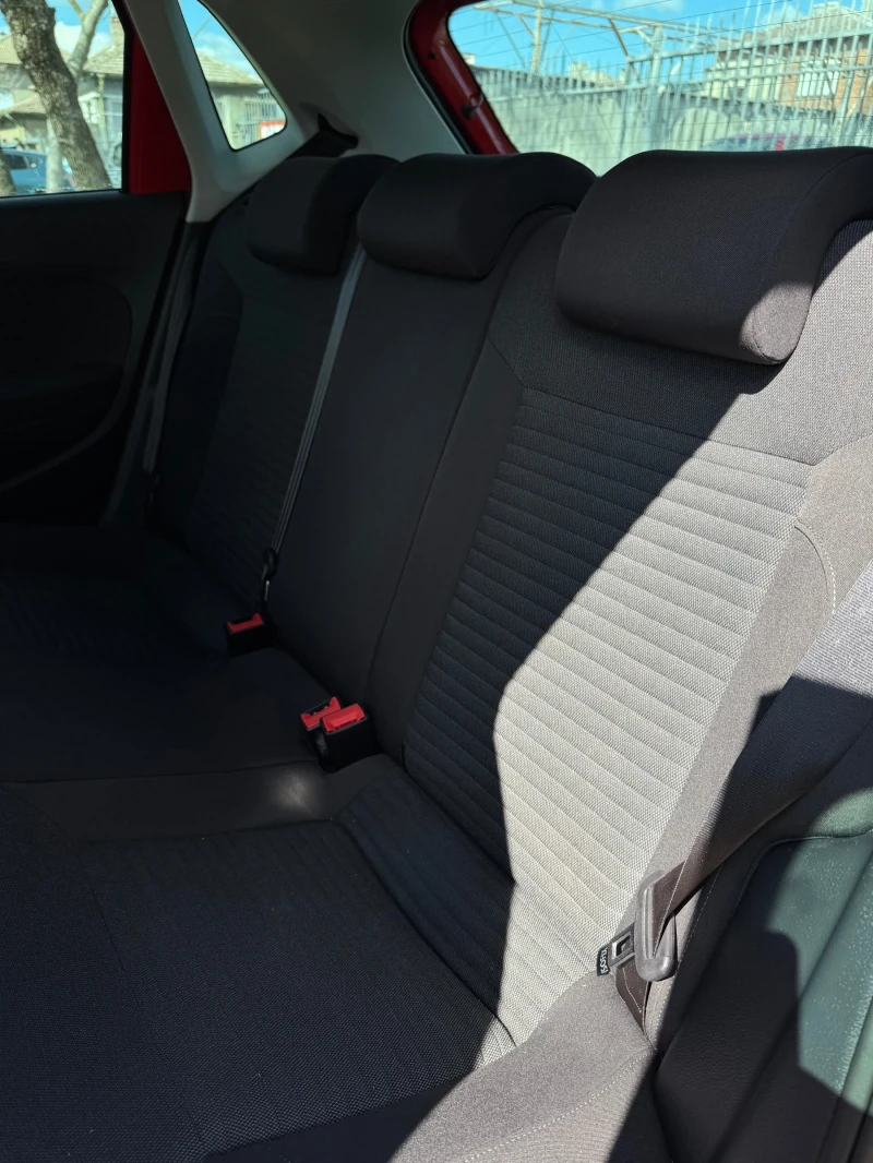 VW Polo 1.2 BENZIN R-LINE AUSTRIA, снимка 16 - Автомобили и джипове - 50549555