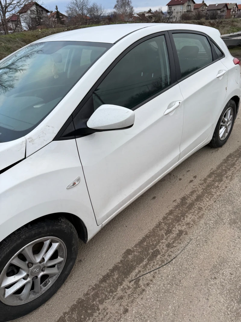 Hyundai I30, снимка 2 - Автомобили и джипове - 52676973
