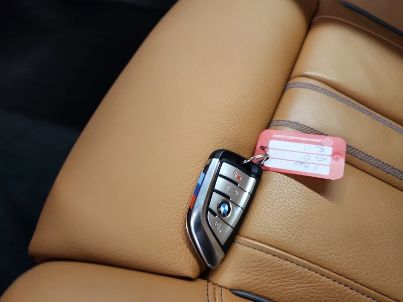 BMW 550 M550i* АвтоКредит* Цена до БГ, снимка 11 - Автомобили и джипове - 53514010