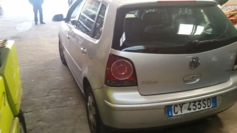 VW Polo 1.4 FSI, снимка 4 - Автомобили и джипове - 45955275