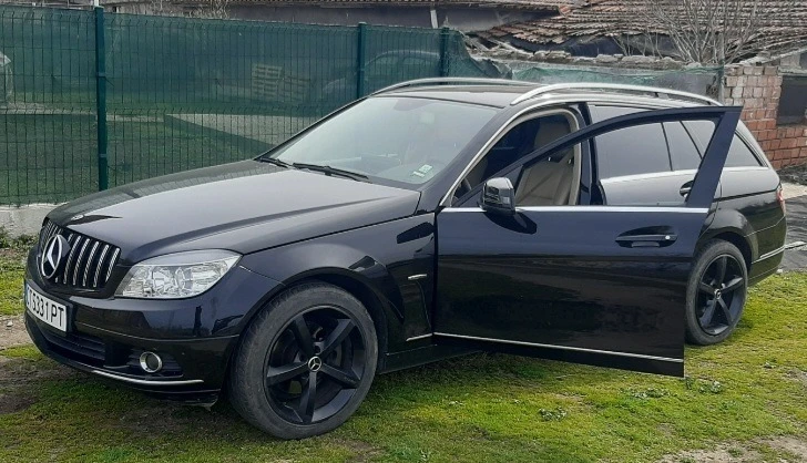 Mercedes-Benz C 220, снимка 2 - Автомобили и джипове - 45357258