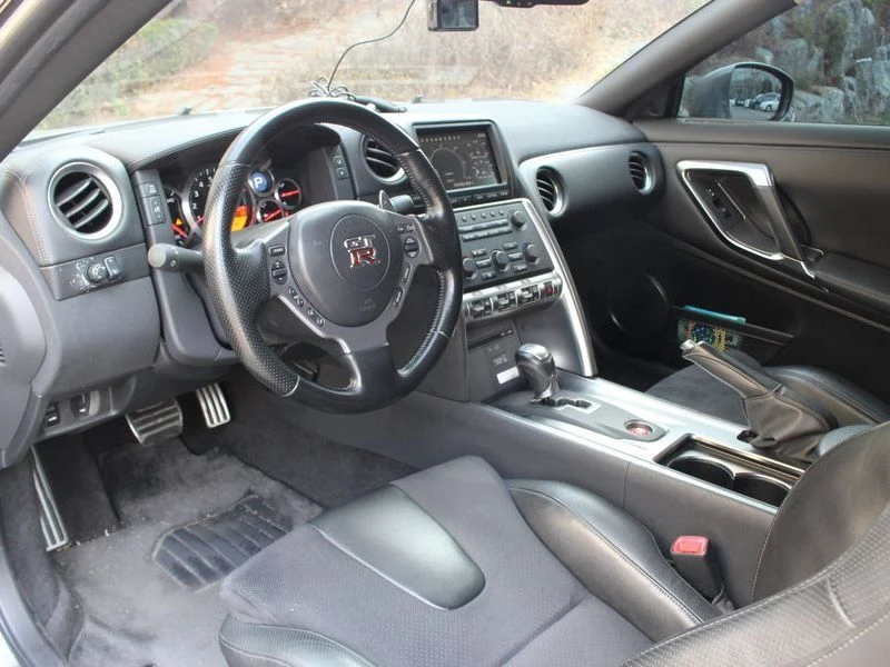 Nissan Gt-r 3.8| 480к.с.| ВКЛ.ТЕХНОТЕСТ, снимка 7 - Автомобили и джипове - 55582739