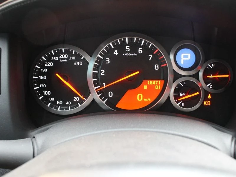 Nissan Gt-r 3.8| 480к.с.| ВКЛ.ТЕХНОТЕСТ, снимка 9 - Автомобили и джипове - 55582739