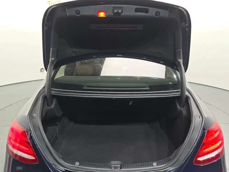 Mercedes-Benz E 200 Avantgarde, снимка 17 - Автомобили и джипове - 56018406