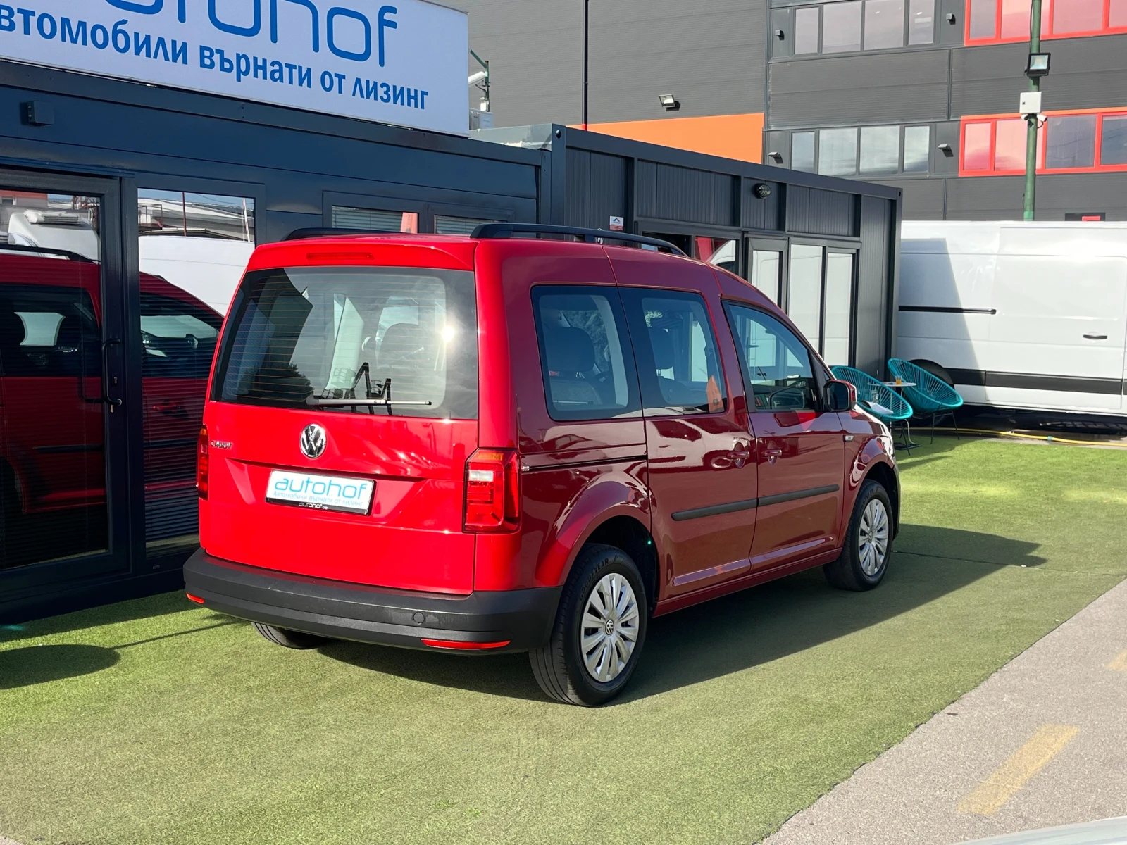 VW Caddy 2.0TDI/102k.c./5MT/N1 - изображение 5