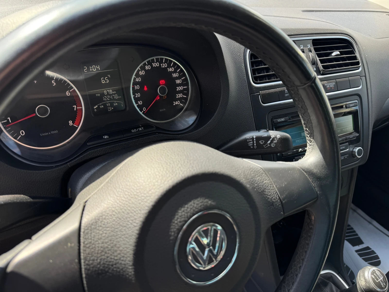 VW Polo 1.2 BENZIN R-LINE AUSTRIA - изображение 9