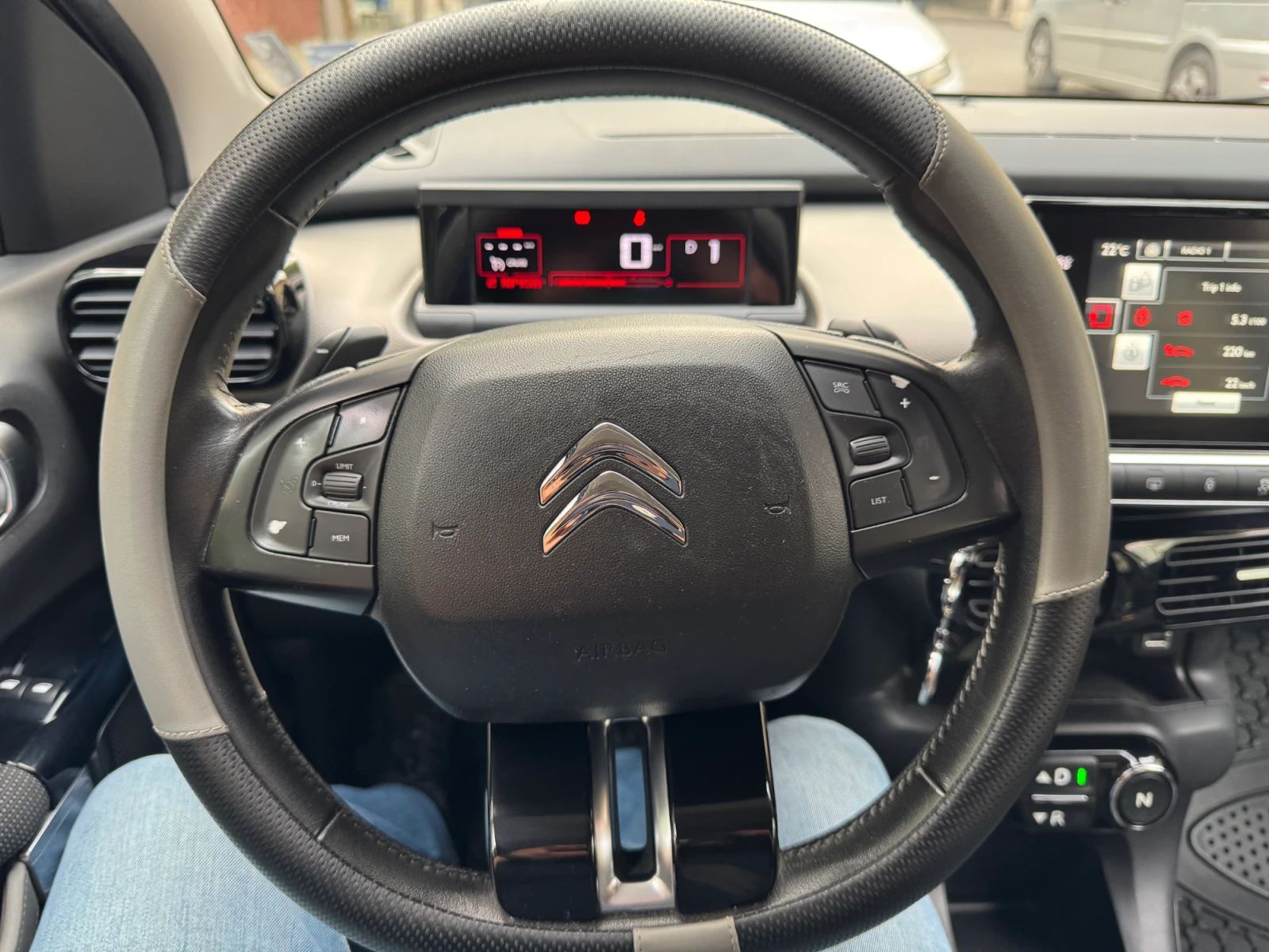 Citroen C4 Cactus 1.6HDI * Камера * Навигация - изображение 8