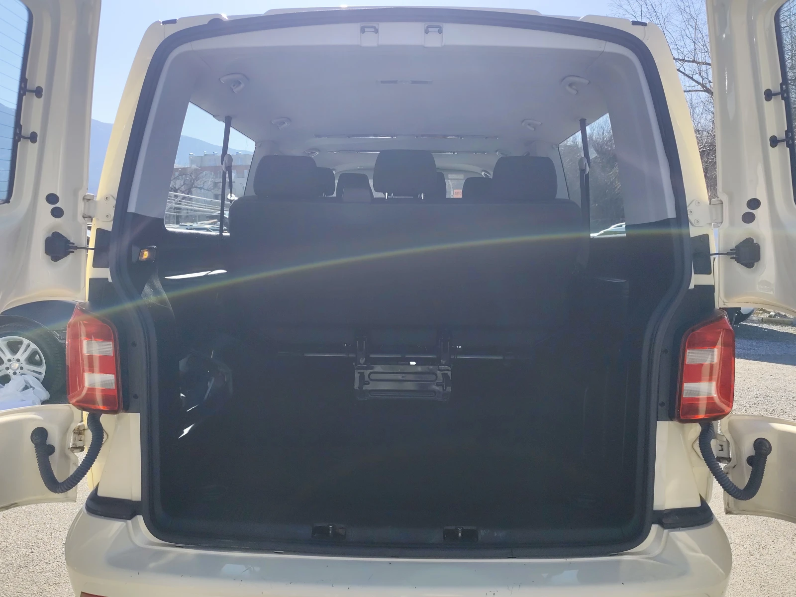 VW Multivan 2.0TDi-150k.4MOTION* 9 MECTA* EURO6B* ���-������� | Mobile.bg � ����������� 13