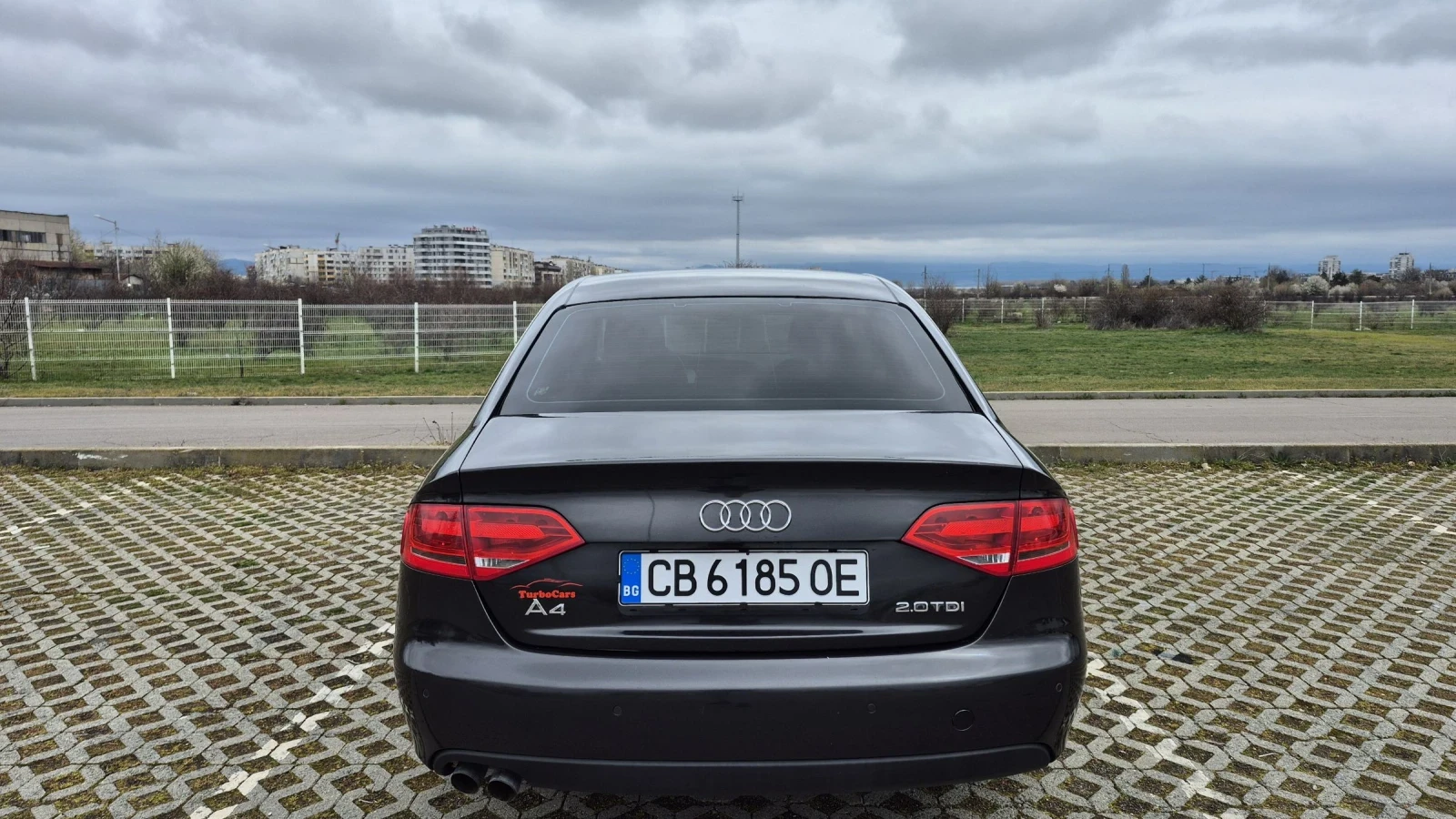 Audi A4 2.0TDI * Седан * Подгрев * Автопилот* Бартер , снимка 3 - Автомобили и джипове - 54549754