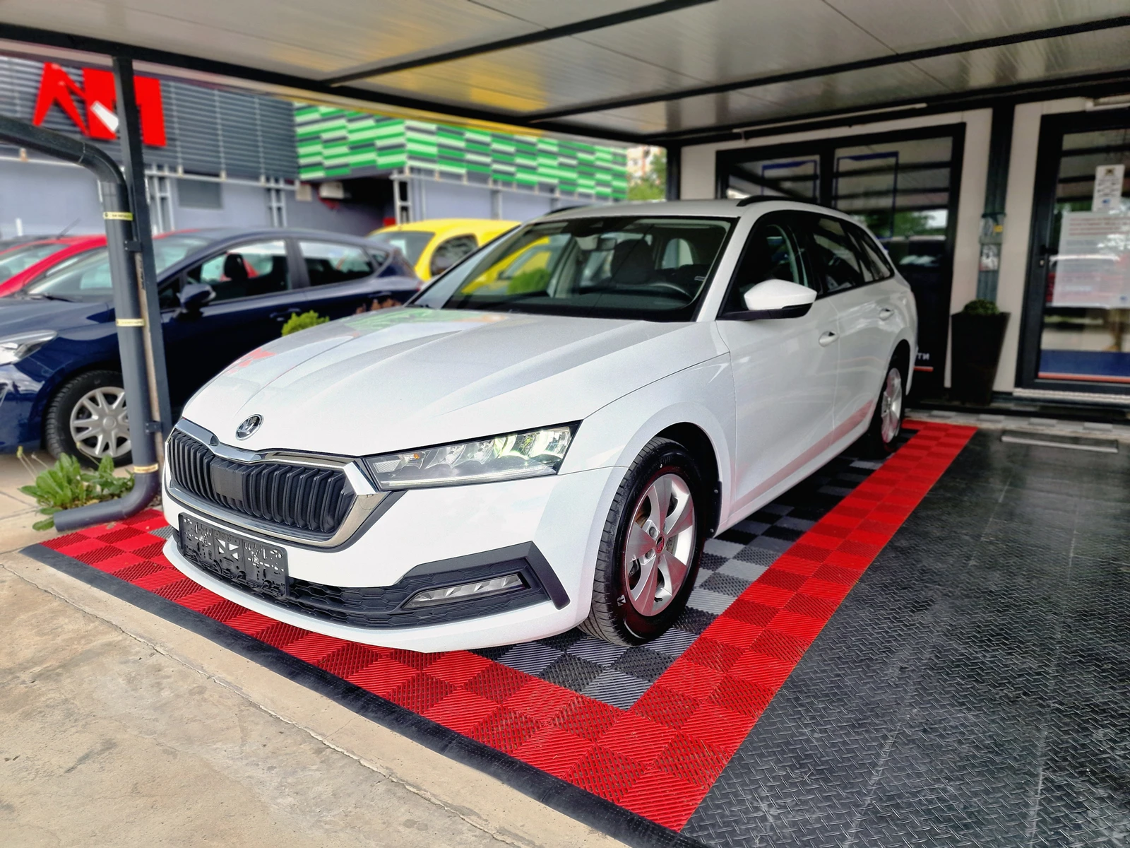 Skoda Octavia 2.0 TDI, снимка 4 - Автомобили и джипове - 54967738