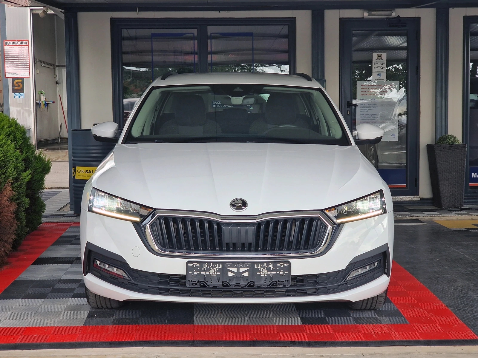 Skoda Octavia 2.0 TDI, снимка 3 - Автомобили и джипове - 54967738