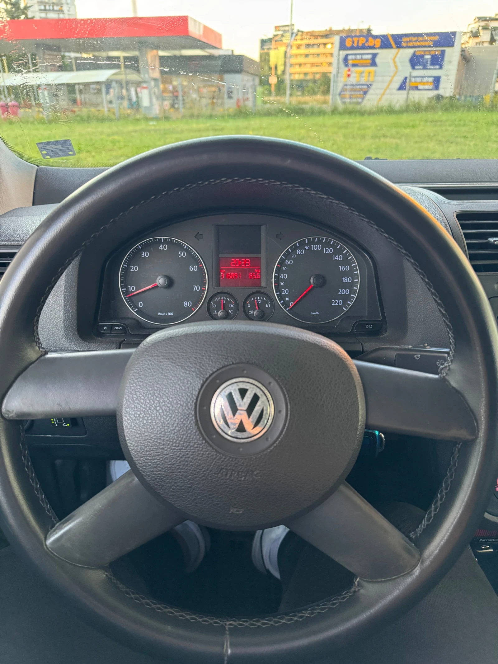 VW Golf V, снимка 7 - Автомобили и джипове - 55081110