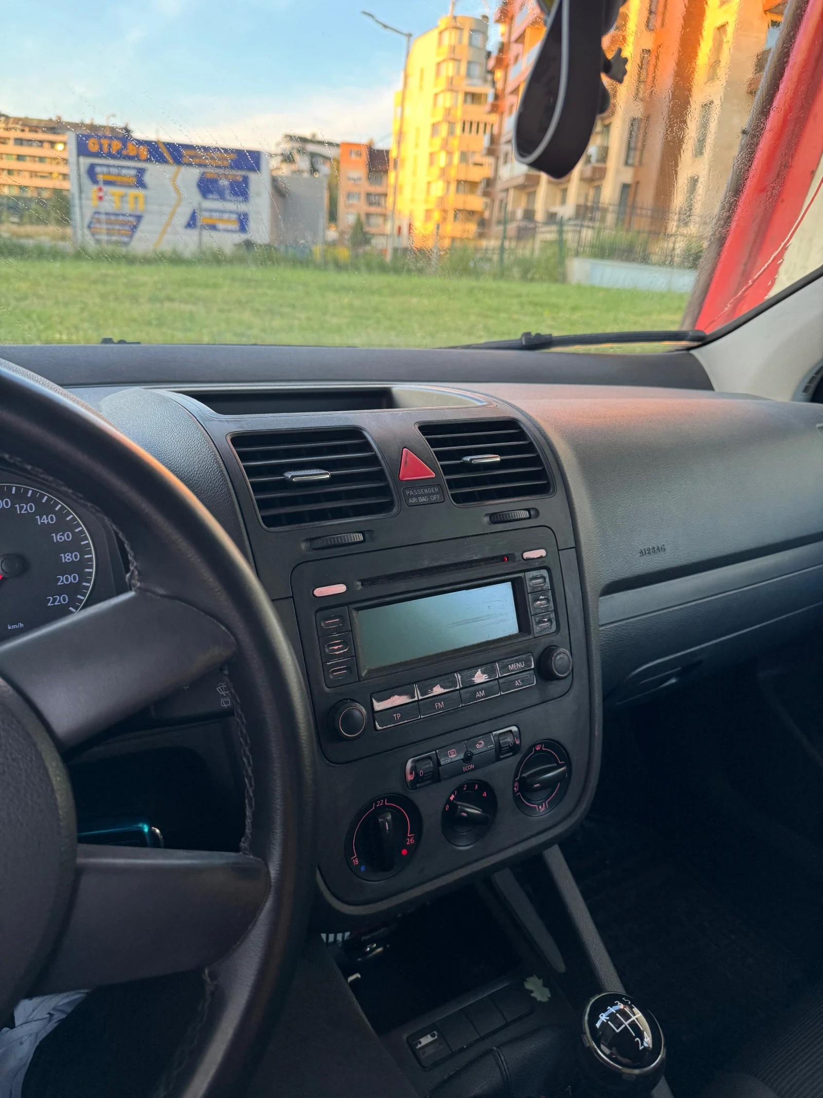 VW Golf V, снимка 9 - Автомобили и джипове - 55081110
