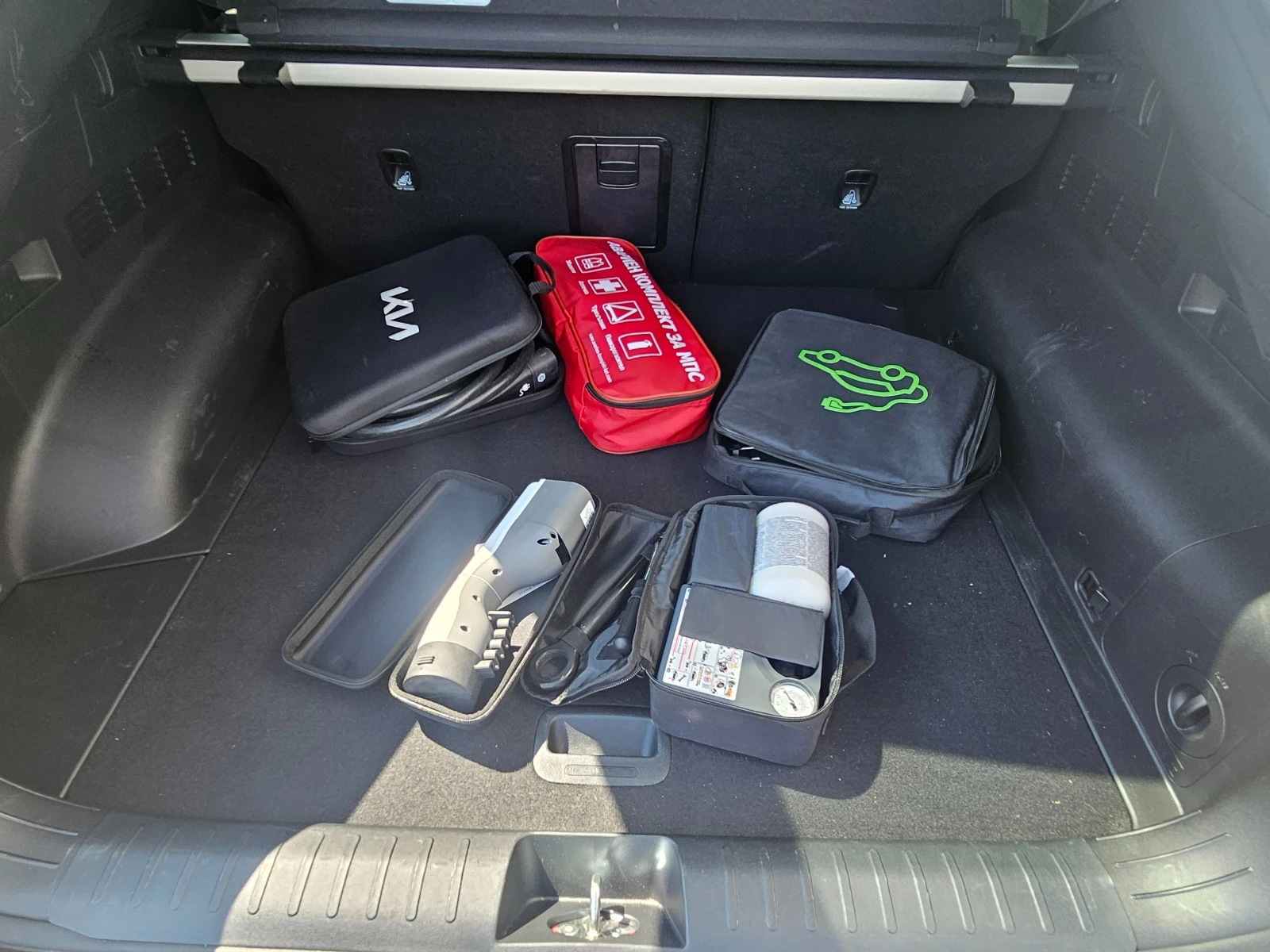 Kia EV6 Kia EV6 GT-Line 4x4 325кс 15900км ГАРАНЦИЯ, снимка 15 - Автомобили и джипове - 55201952