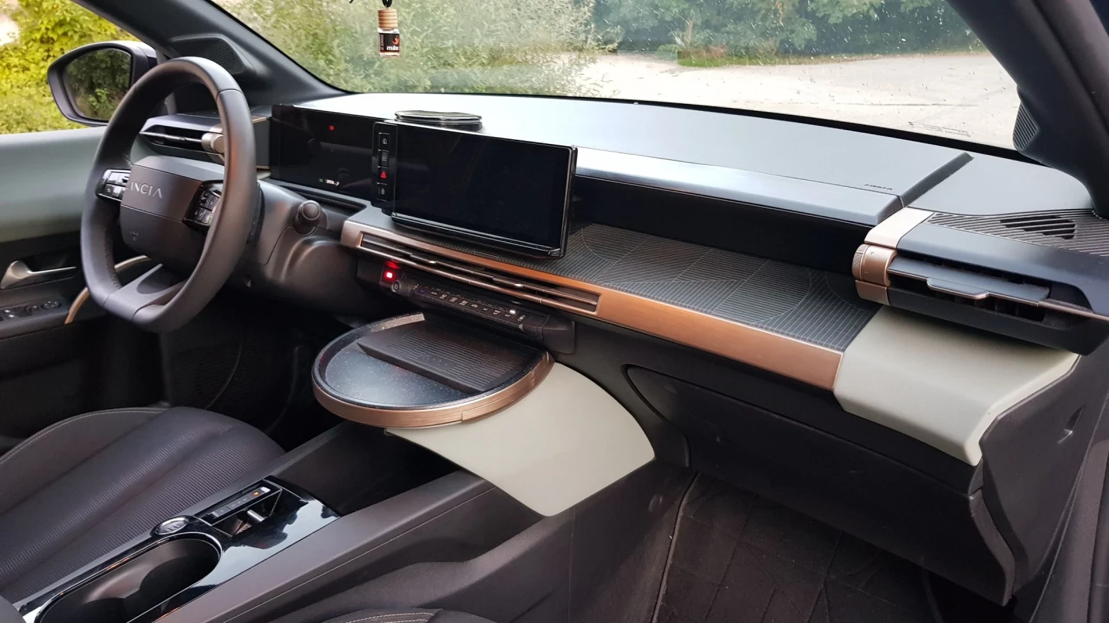 Lancia Ypsilon 1.2Hybrid, снимка 10 - Автомобили и джипове - 55594346