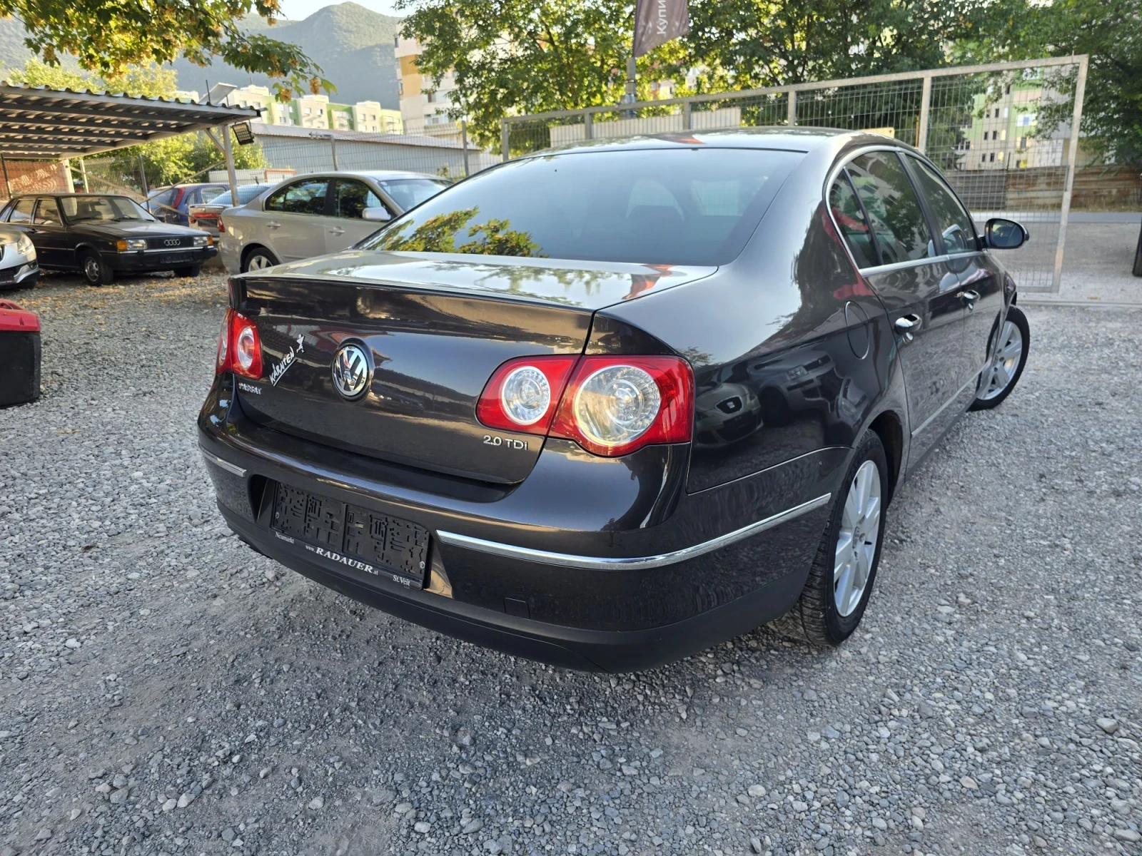 VW Passat 2.0TDI HI-LINE SEDAN , снимка 3 - Автомобили и джипове - 55631008