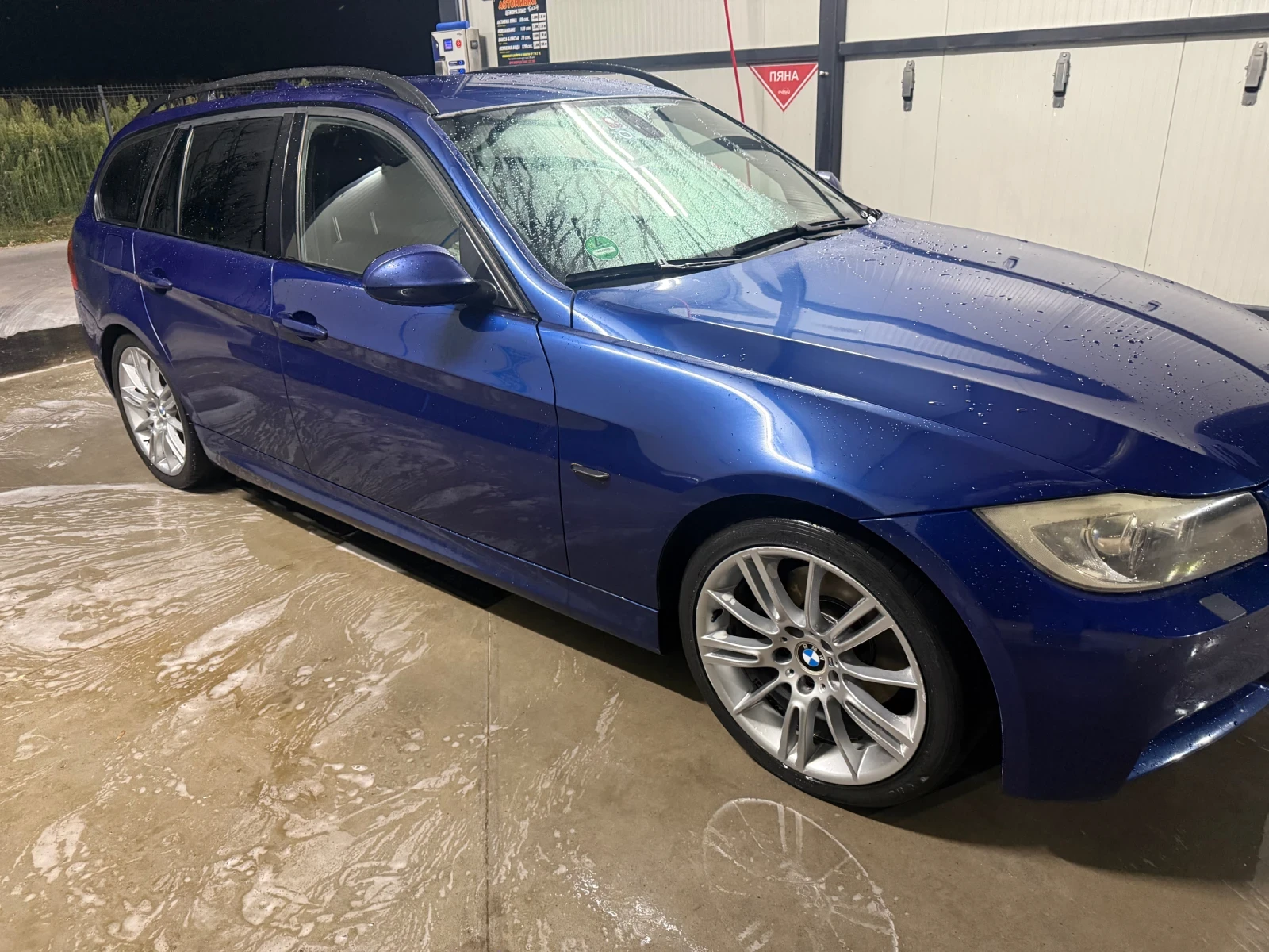 BMW 320, снимка 2 - Автомобили и джипове - 56076096