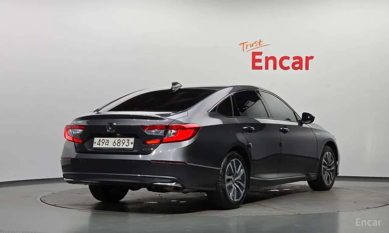 Honda Accord * 2.0 Hybrid EX L * , снимка 2 - Автомобили и джипове - 56310513