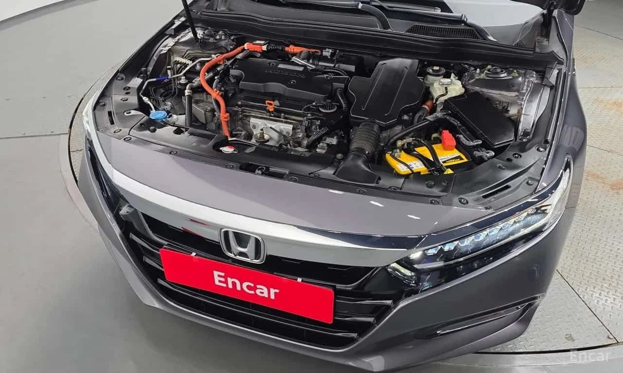 Honda Accord * 2.0 Hybrid EX L * , снимка 6 - Автомобили и джипове - 56310513
