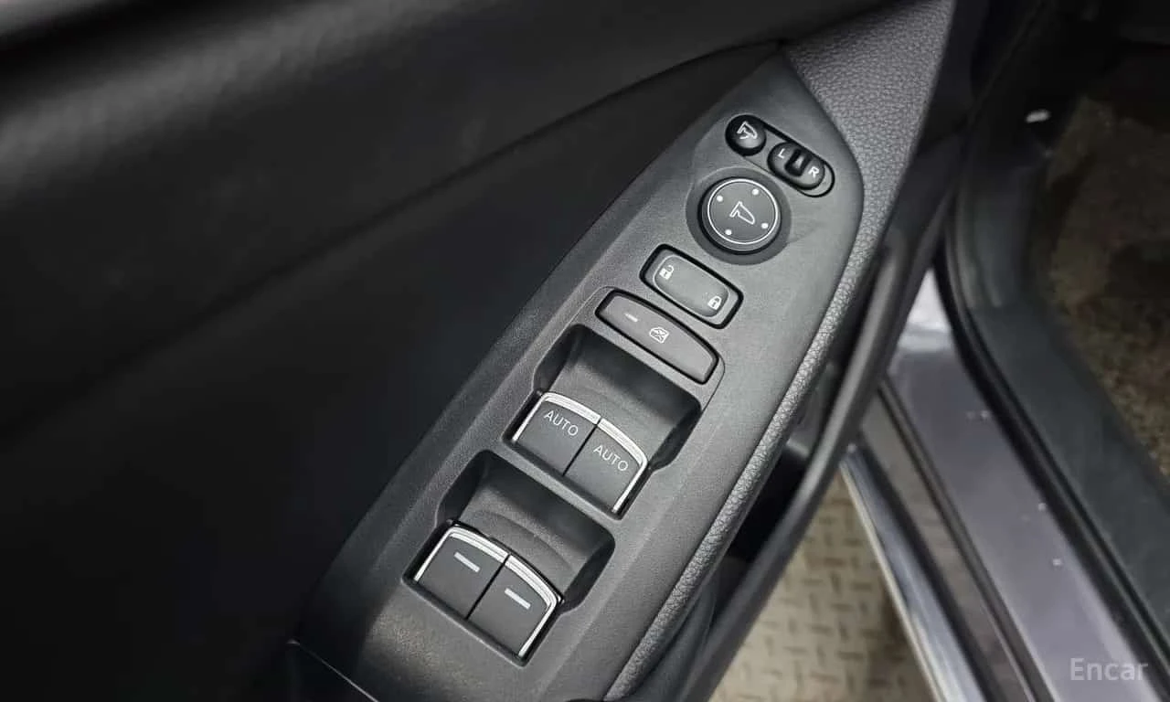 Honda Accord * 2.0 Hybrid EX L * , снимка 12 - Автомобили и джипове - 56310513