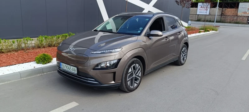 Hyundai Kona 64KW 2023г. 26000 КМ.-ГАРАНЦИЯ, снимка 2 - Автомобили и джипове - 47432354