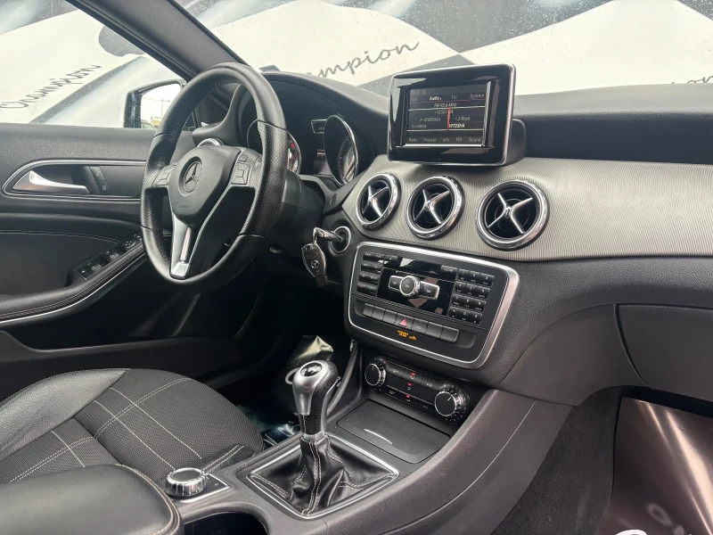 Mercedes-Benz GLA 200, снимка 10 - Автомобили и джипове - 49176782