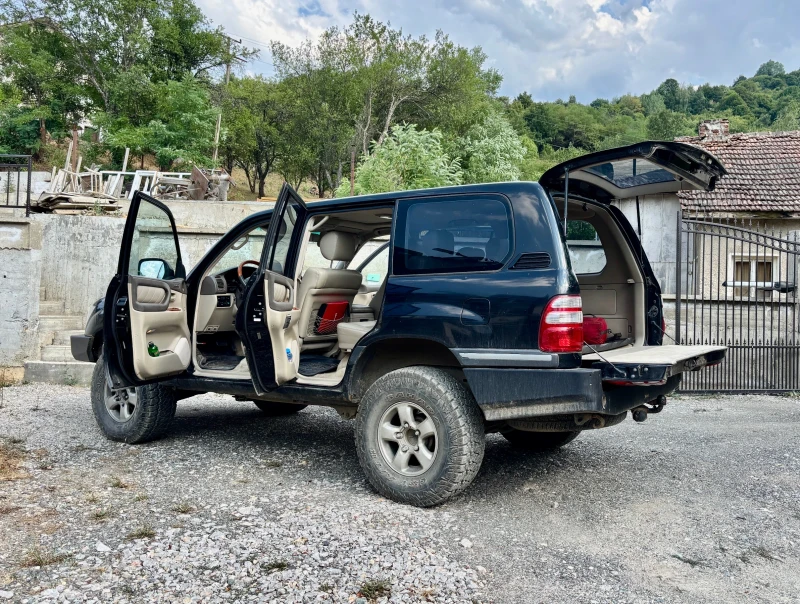Toyota Land cruiser, снимка 3 - Автомобили и джипове - 51137041