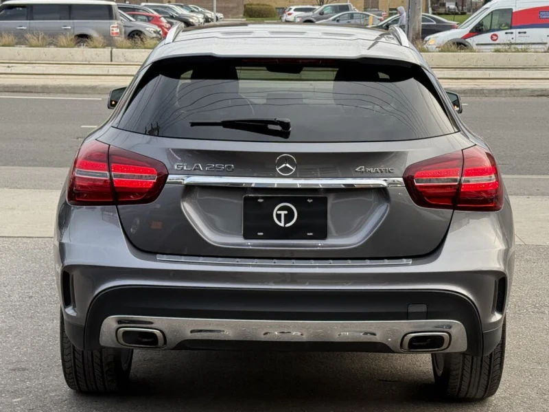 Mercedes-Benz GLA 250 4MATIC AMG* PANO* ПОДГРЕВ* AMBIENT* BLINDSPOT* , снимка 6 - Автомобили и джипове - 52455072