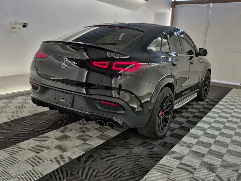 Mercedes-Benz GLE 53 4MATIC AMG COUPE 2021* CARFAX * БЕЗ ПЪРВОНАЧАЛНА ВНОСКА, снимка 4 - Автомобили и джипове - 52673453