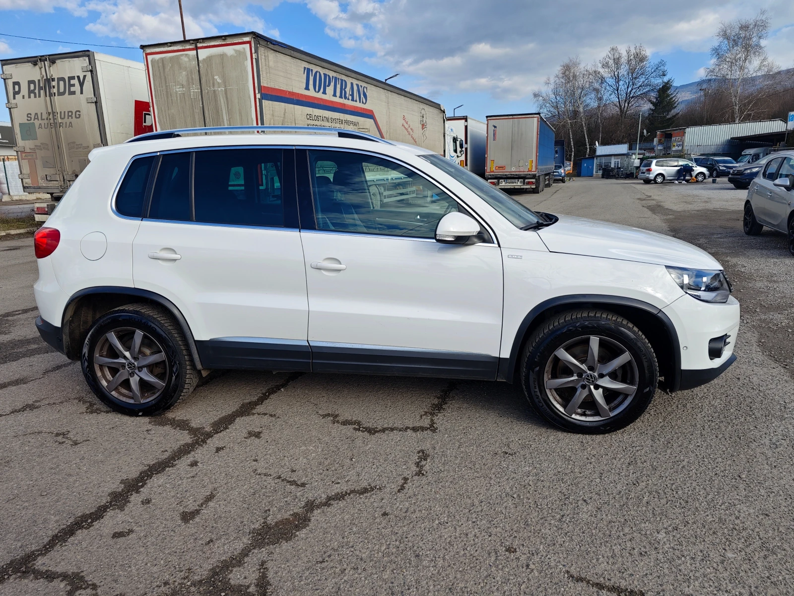 VW Tiguan 2, 0TDi Live Edition 177ks - изображение 6