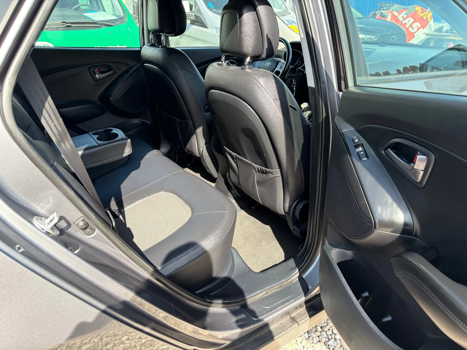 Hyundai IX35 1.6 i , снимка 10 - Автомобили и джипове - 53835100