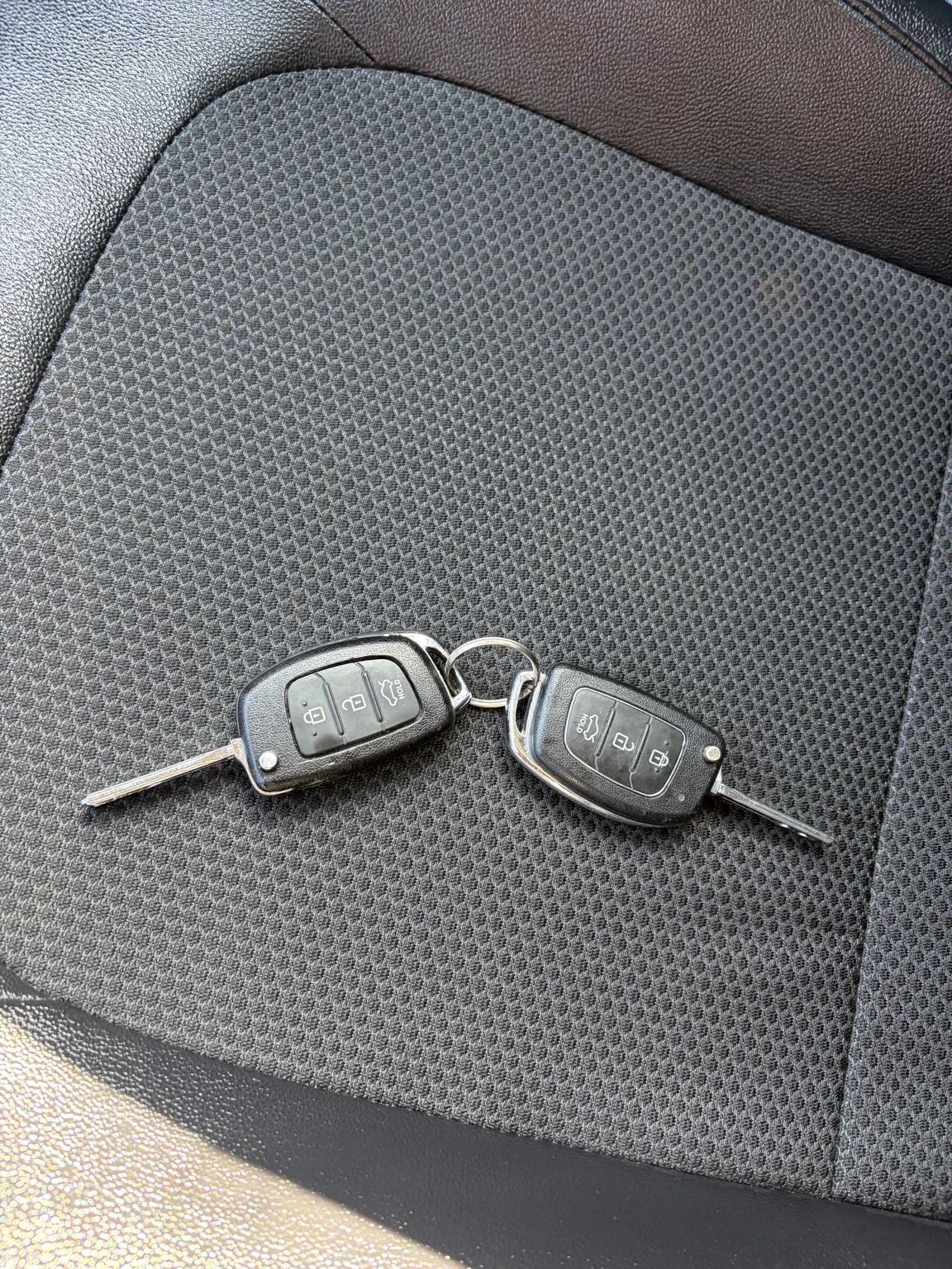 Hyundai IX35 1.6 i , снимка 11 - Автомобили и джипове - 53835100