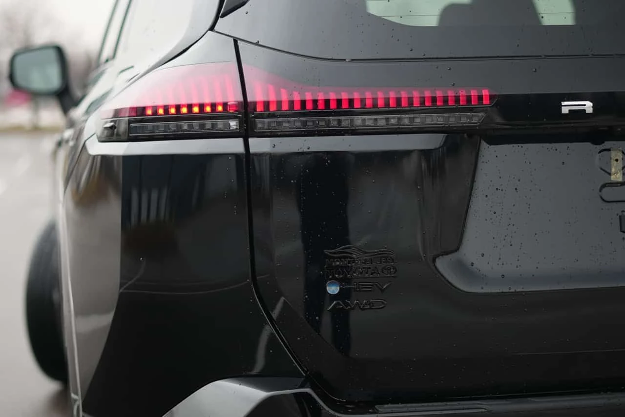 Toyota Rav4  XSE AWD /360/Distronic/Мъртва Точка/ НОВ МОДЕЛ , снимка 17 - Автомобили и джипове - 54025421