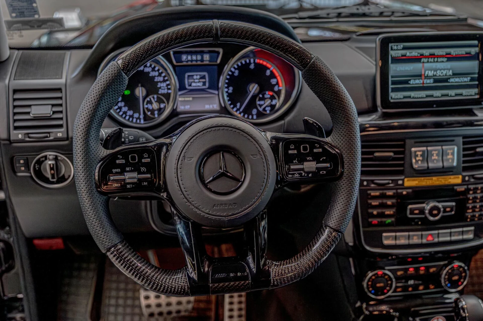 Mercedes-Benz G 350 BRABUS/57 000 КМ/Камера/Подгрев/Печка/Memory, снимка 10 - Автомобили и джипове - 54459477
