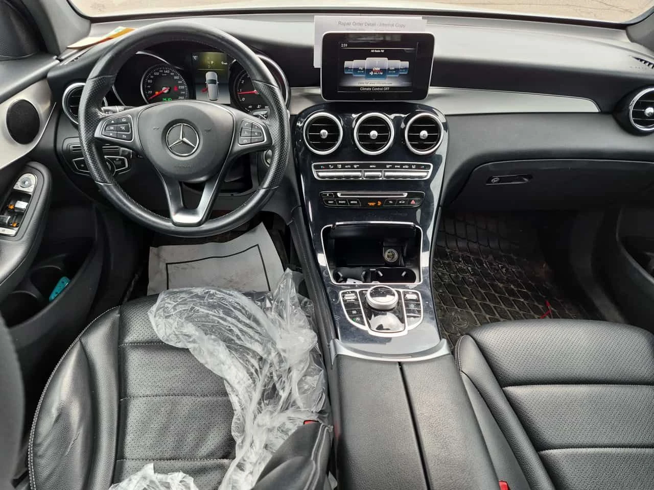 Mercedes-Benz GLC * 300 * ПОДГРЕВ * ВТОРИ ГУМИ * ОТ ПРЕДСТАВИТЕЛСТВО, снимка 8 - Автомобили и джипове - 54468343