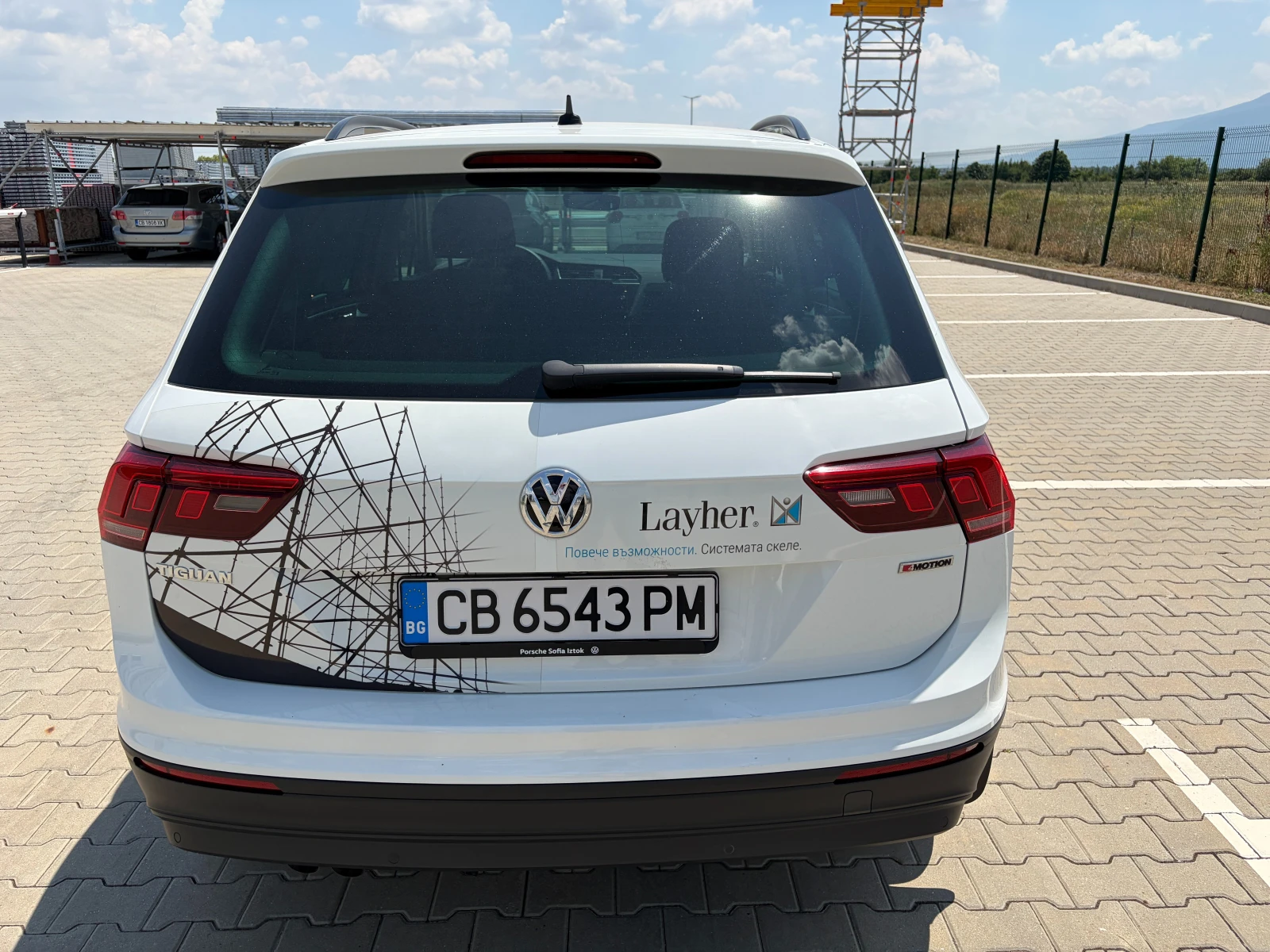 VW Tiguan, снимка 3 - Автомобили и джипове - 55471418