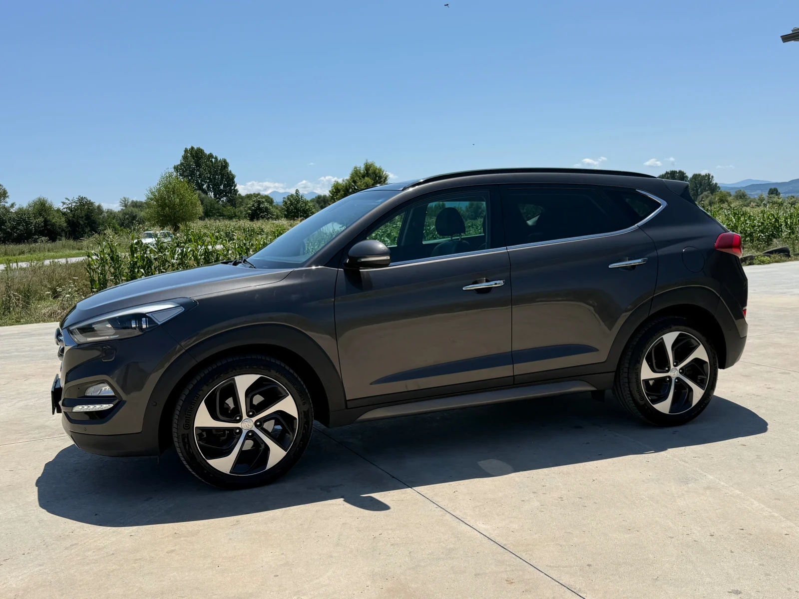 Hyundai Tucson 2.0CRDi 4x4 , снимка 4 - Автомобили и джипове - 55428389
