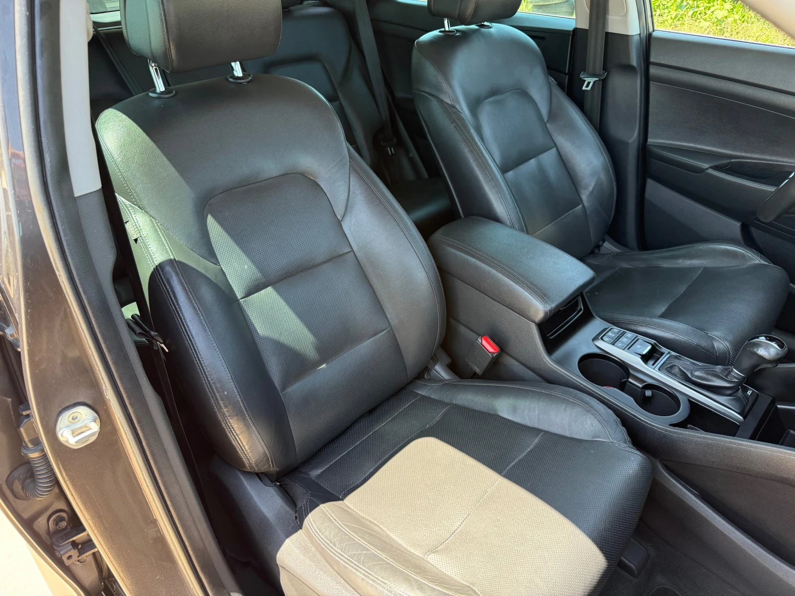Hyundai Tucson 2.0CRDi 4x4 , снимка 13 - Автомобили и джипове - 55428389