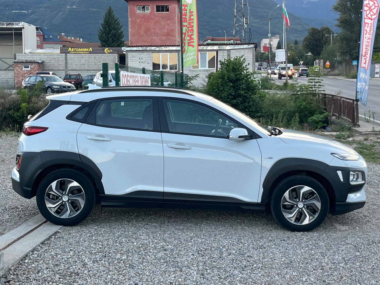 Hyundai Kona 1.6 Hibrid.Като нова.Собствен лизинг!!!, снимка 7 - Автомобили и джипове - 55954549