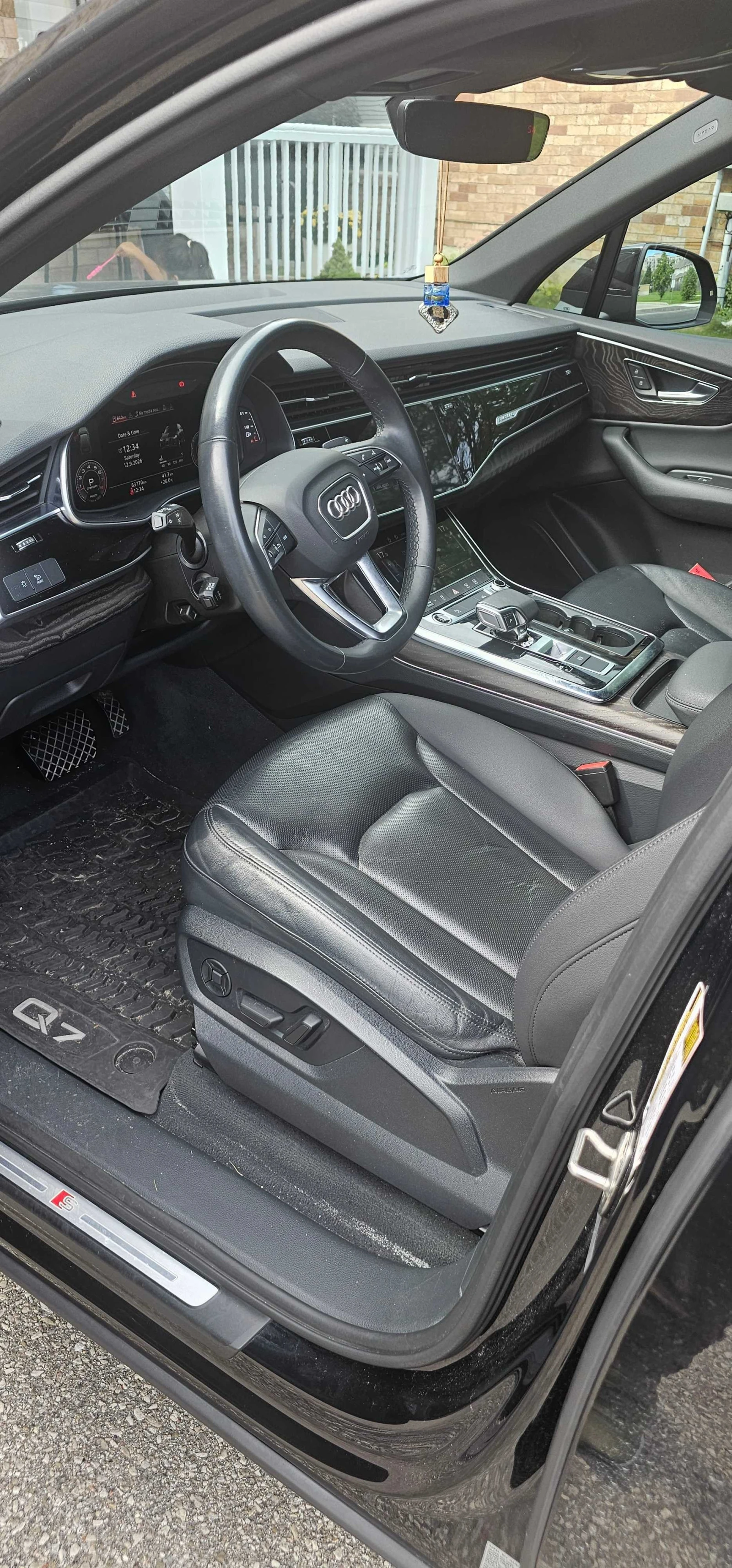 Audi Q7 PROGRESSIV / АВТОКРЕДИТ / ЦЕНА ДО БЪЛГАРИЯ , снимка 7 - Автомобили и джипове - 56071573