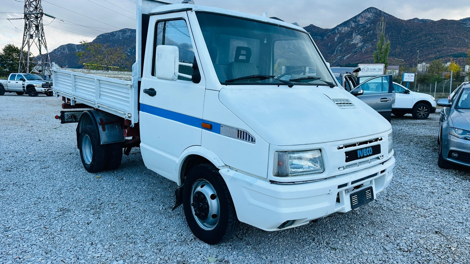 Iveco 35-12 2.5td тристранен самосвал - изображение 3