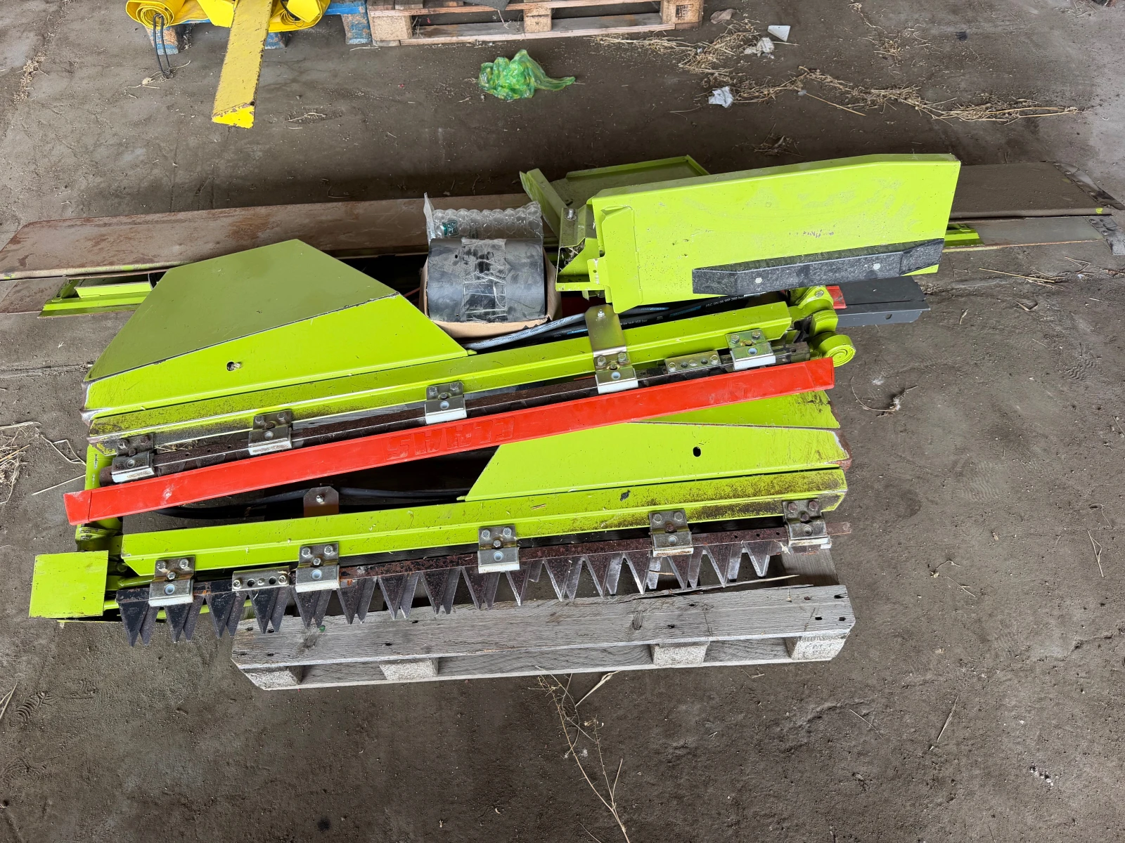 ������� Claas LEXION 670 MONTANA 4x4 + CLAAS VARIO 750 ������ | Mobile.bg � ����������� 17