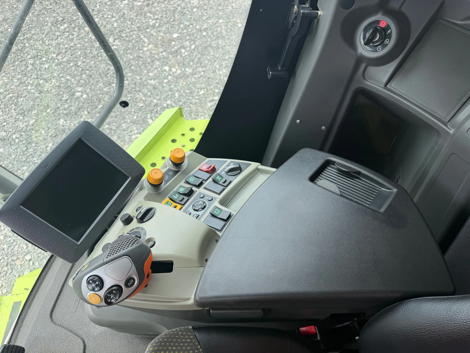 ������� Claas LEXION 670 MONTANA 4x4 + CLAAS VARIO 750 ������ | Mobile.bg � ����������� 13
