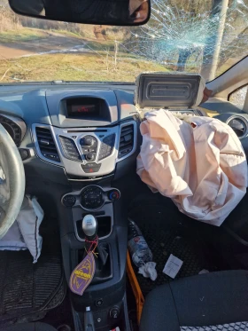 Ford Fiesta MK7 - 100 € / 195.58 лв. - 50108518 13
