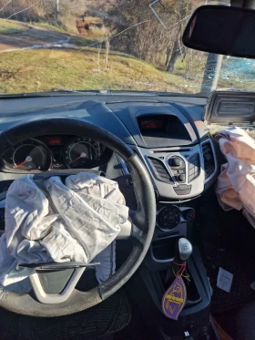 Ford Fiesta MK7 - 100 € / 195.58 лв. - 50108518 10